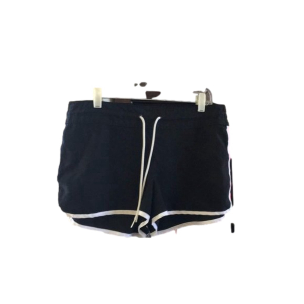 Old Navy shorts size large - Picture 2 of 2
